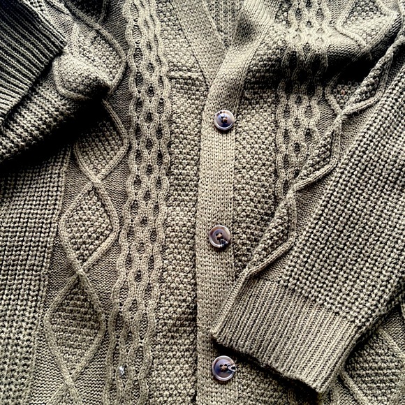 Army green cardigan - Picture 1 of 3